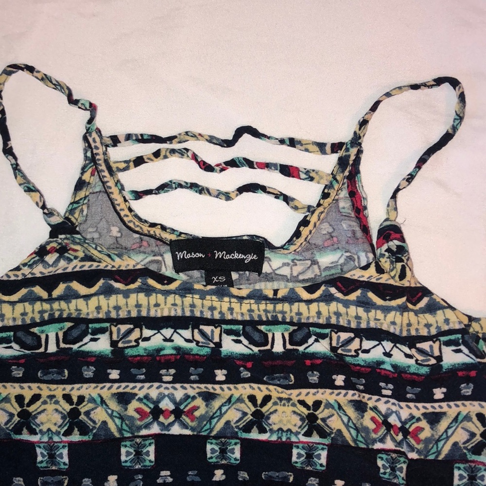 Pattern tank, with string detail - Picture 3 of 4